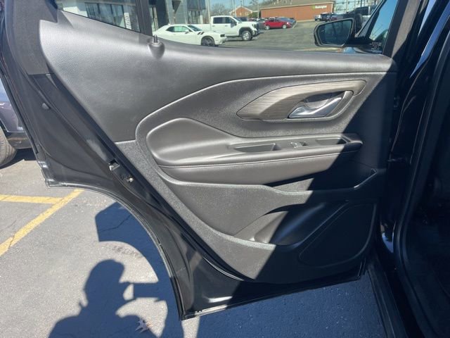 Certified 2022 GMC Terrain SLE w/ Driver Convenience Package image 13