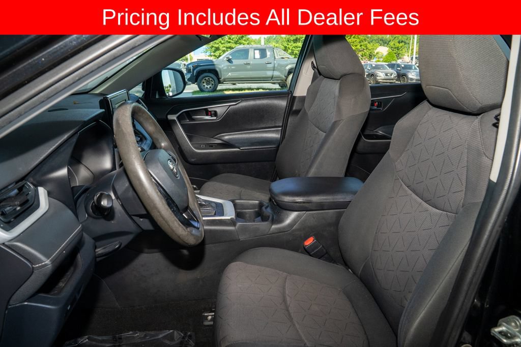 Used 2020 Toyota RAV4 XLE FWD image 10