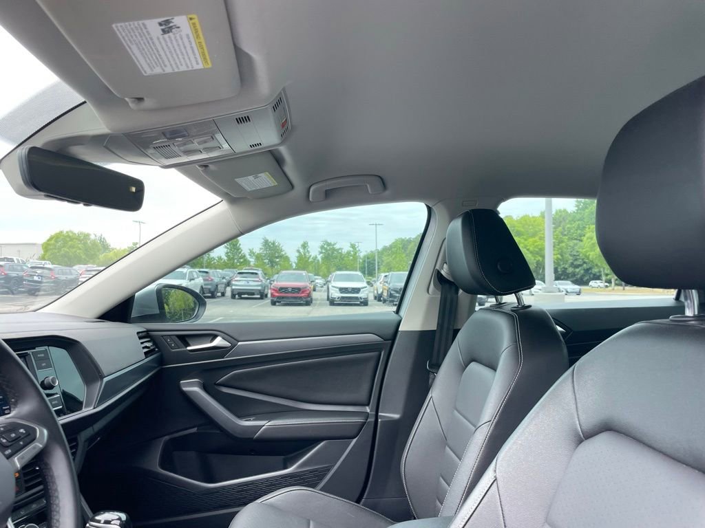 Used 2022 Volkswagen Jetta SE FWD image 28
