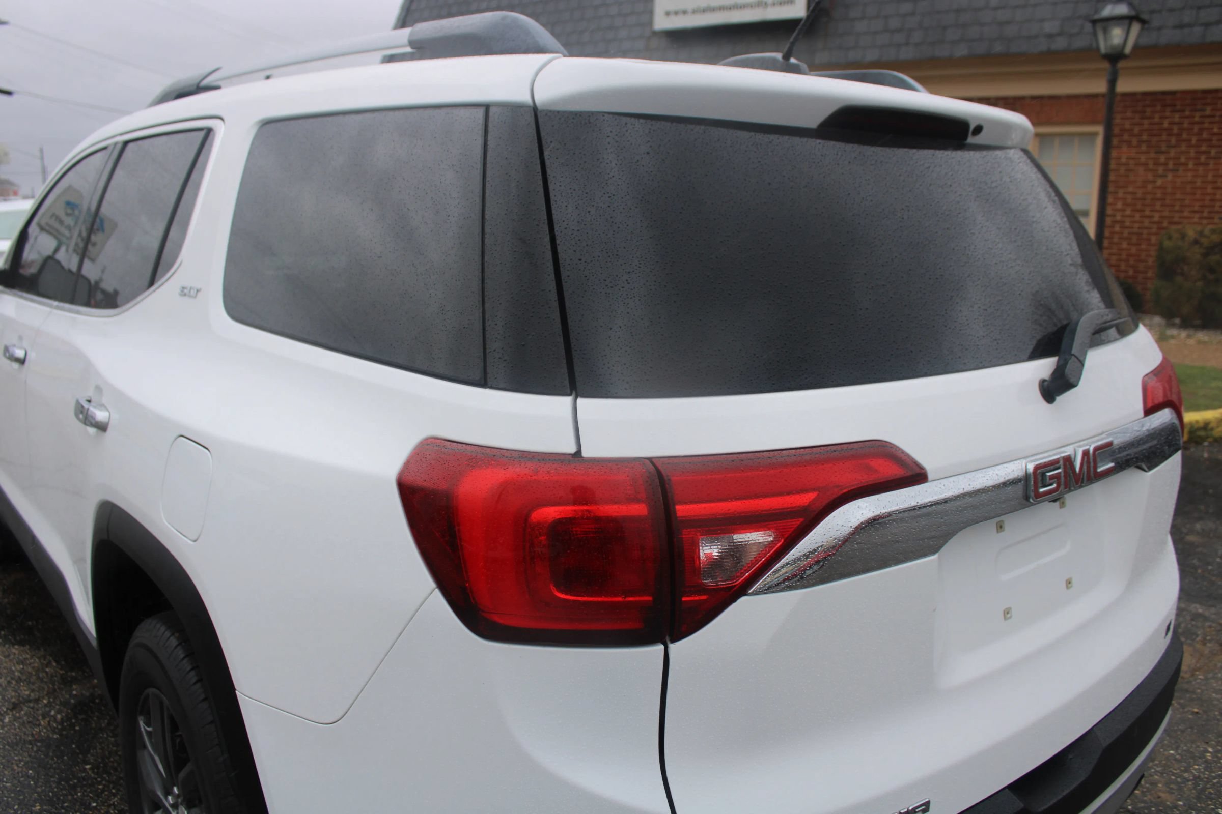 Used 2019 GMC Acadia SLT FWD image 42
