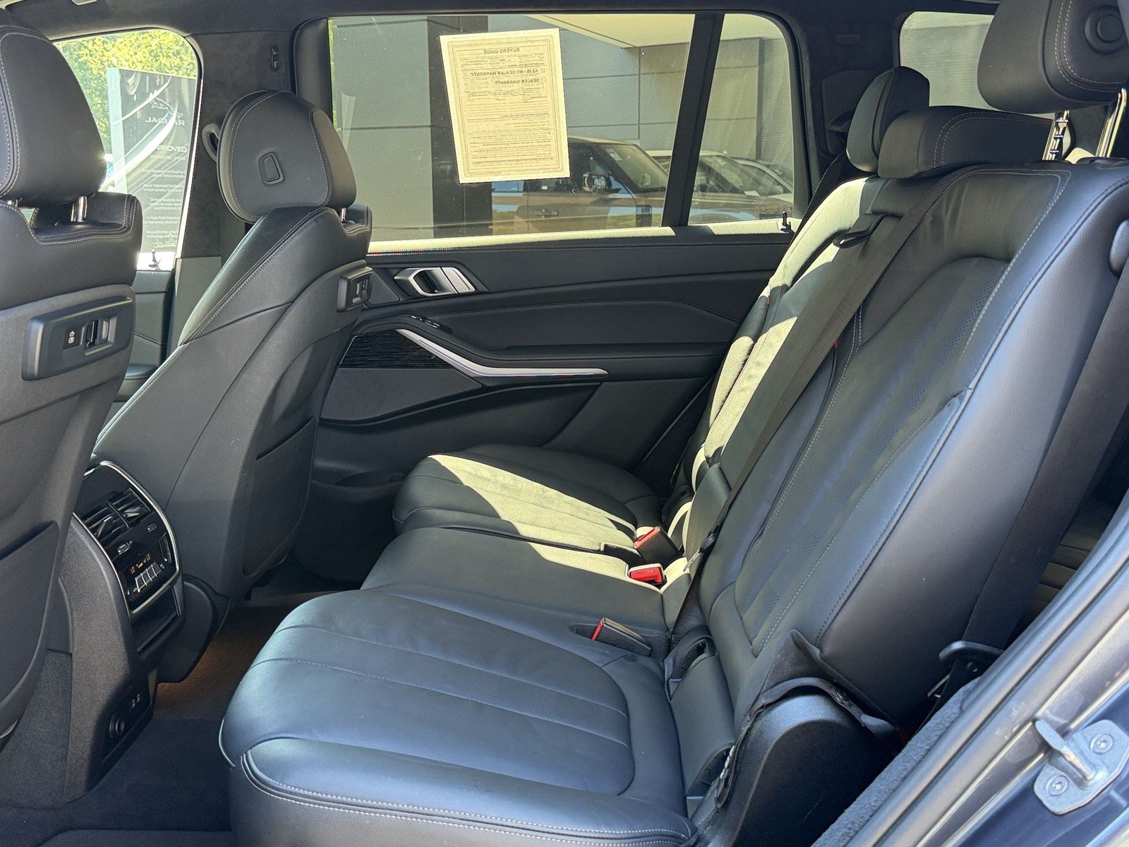 Used 2020 BMW X7 xDrive40i w/ M Sport Package AWD/4WD image 23