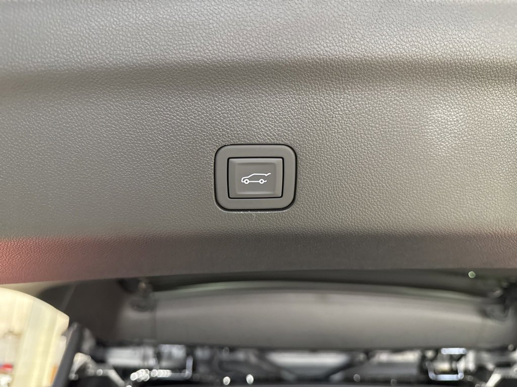 New 2026 GMC Yukon Elevation w/ Elevation Premium Package image 11