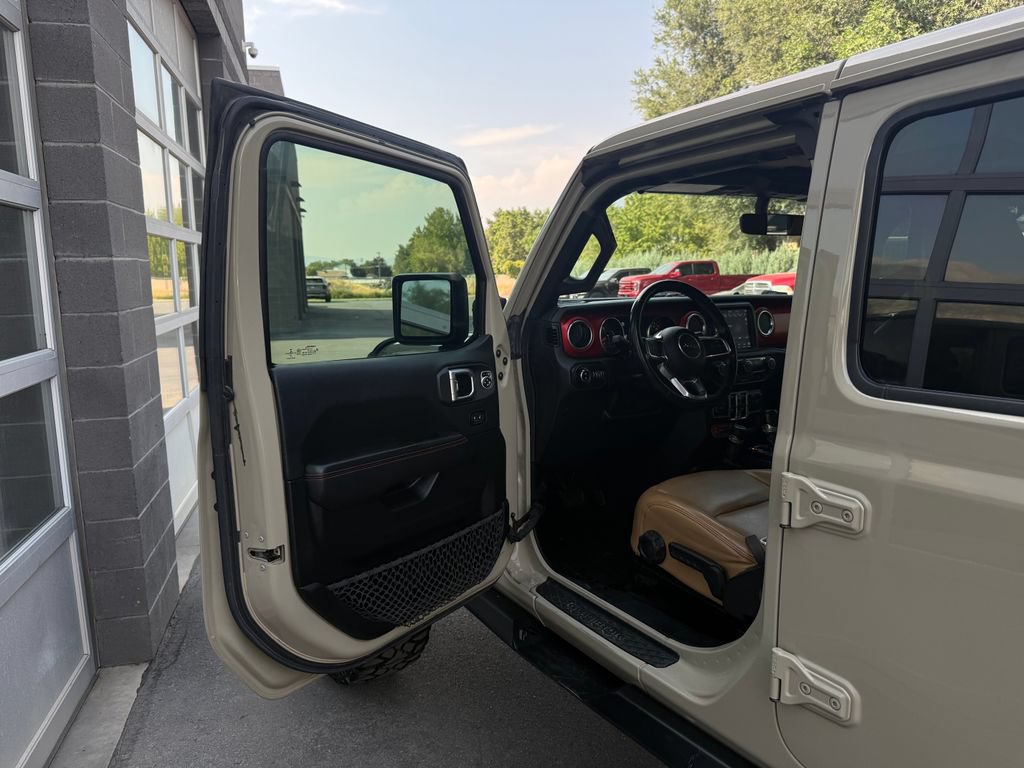 Used 2020 Jeep Gladiator Rubicon AWD/4WD image 18
