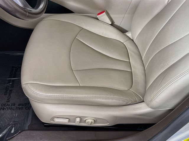 Used 2017 Buick LaCrosse Essence w/ Sun and Shade Package FWD image 19