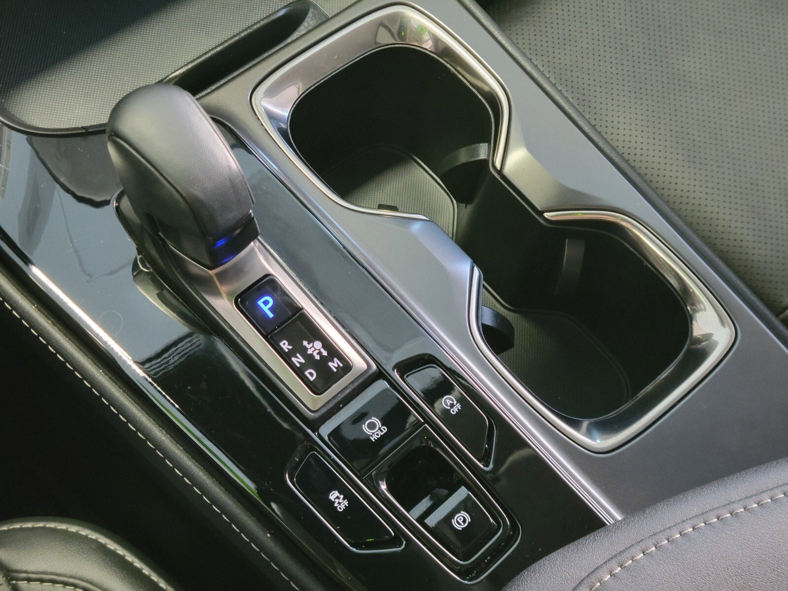 Certified 2025 Lexus NX 250 FWD image 25