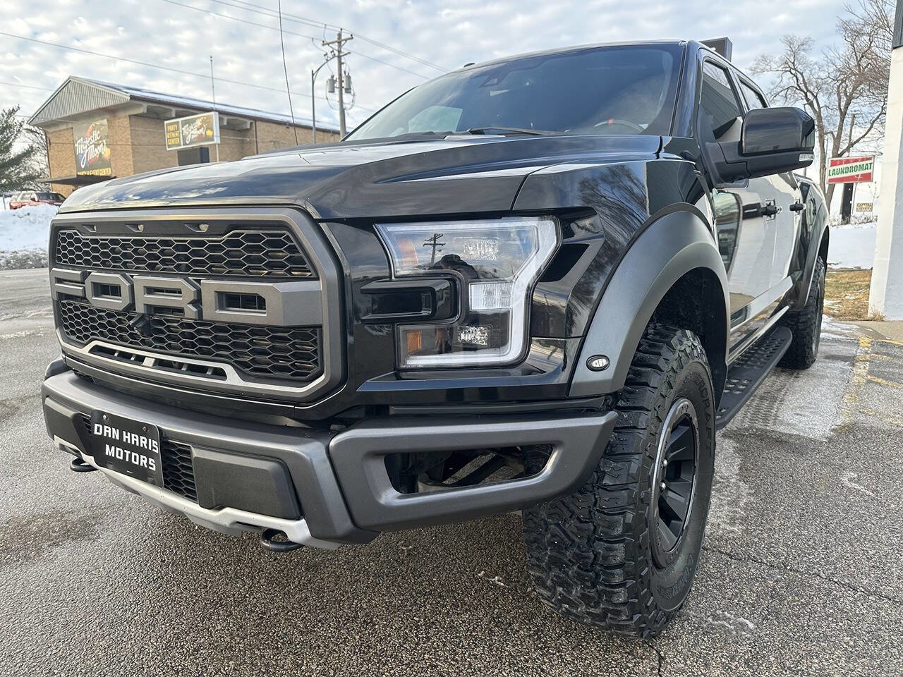 Used 2017 Ford F150 Raptor w/ Equipment Group 802A Luxury image 3