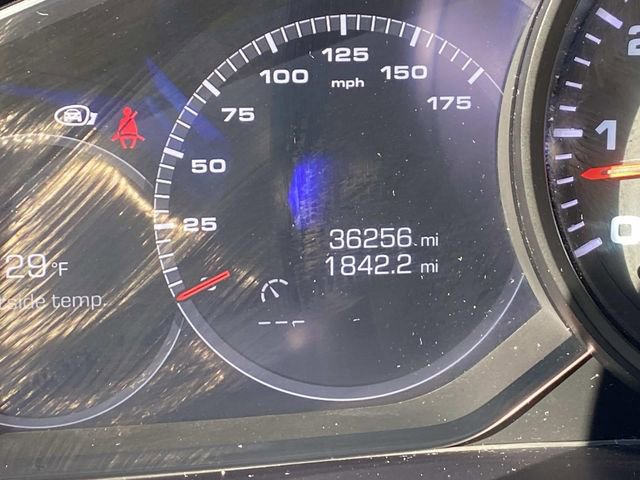 Used 2021 Porsche Cayenne image 31