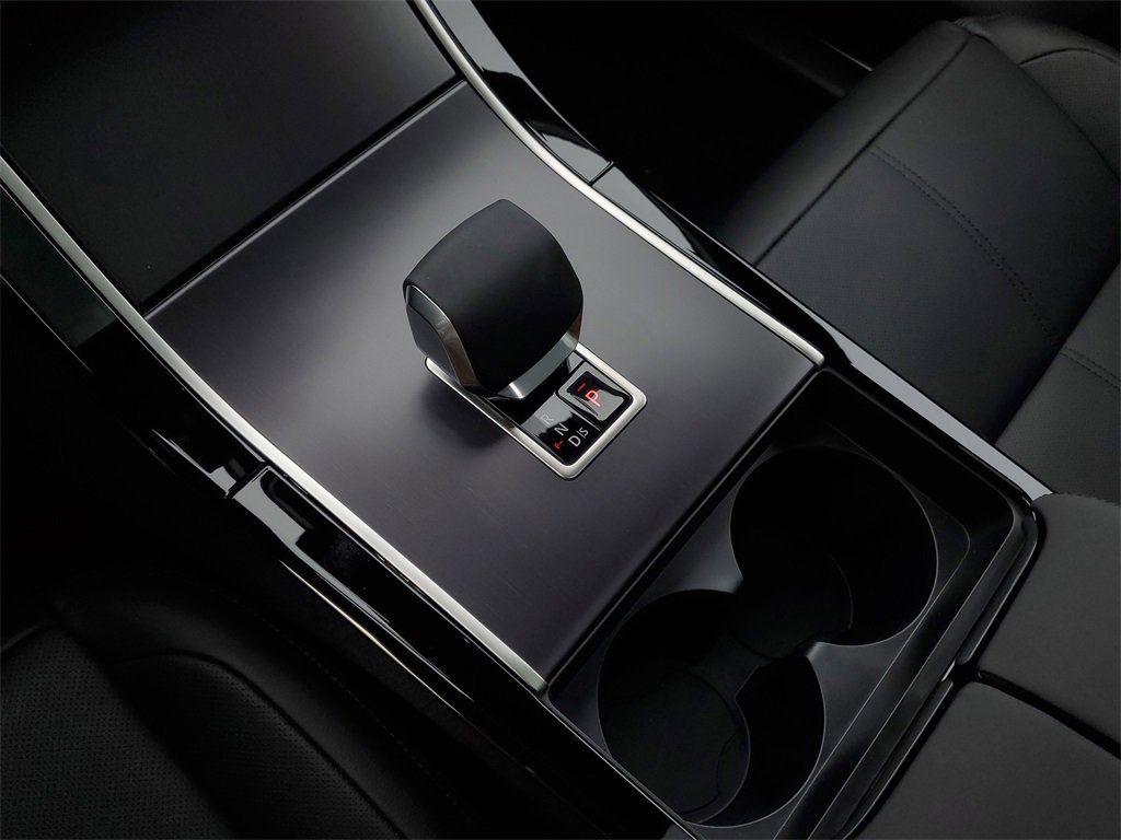 New 2026 Land Rover Range Rover Velar Dynamic SE image 27