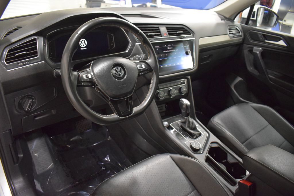 Used 2021 Volkswagen Tiguan SEL w/ 3rd Row Seat Package image 8