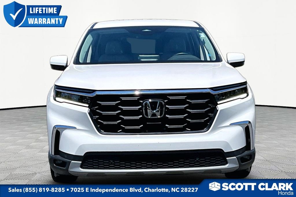 Used 2025 Honda Pilot EX-L image 2