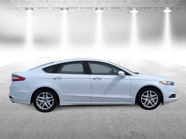 Used 2015 Ford Fusion SE FWD image 9