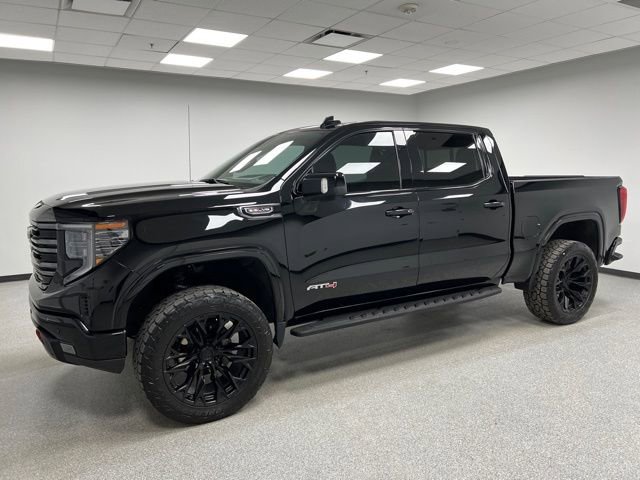 Used 2024 GMC Sierra 1500 AT4 w/ Technology Package image 4