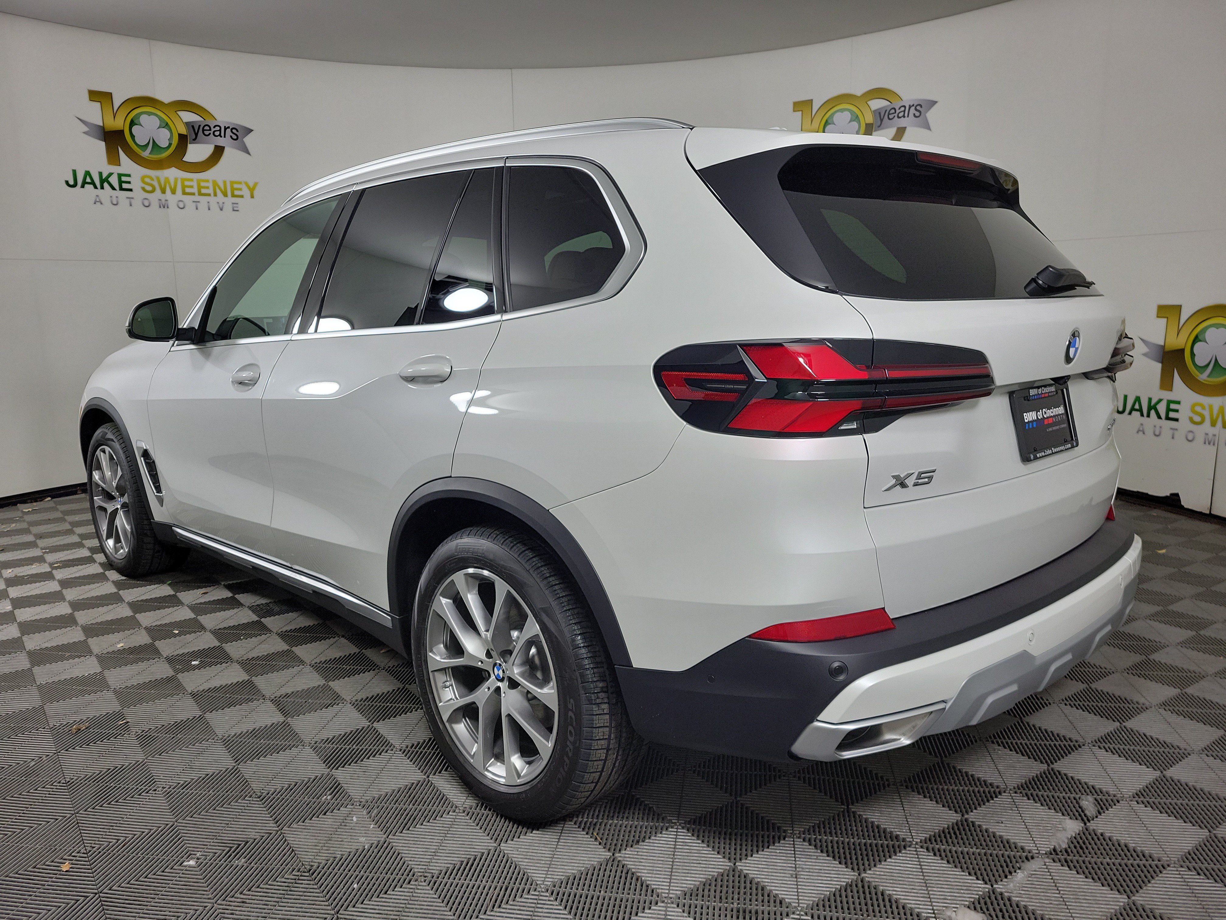Certified 2026 BMW X5 xDrive40i w/ Climate Comfort Package AWD/4WD image 5