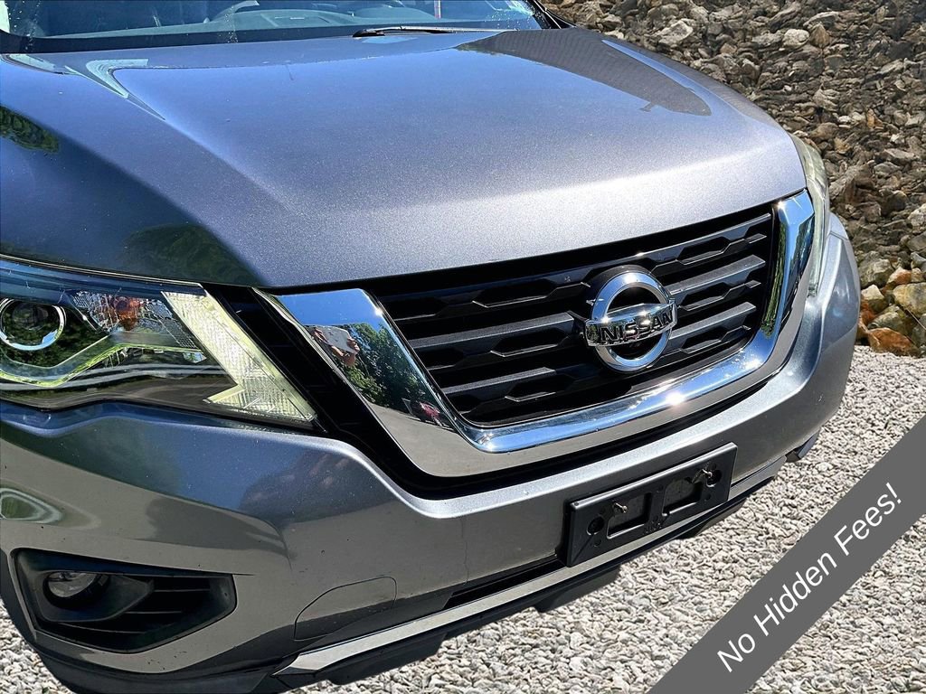 Used 2017 Nissan Pathfinder Platinum w/ Cargo Package AWD/4WD image 27