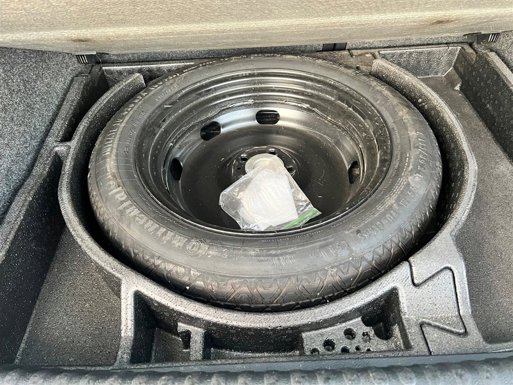 Used 2016 Volkswagen Tiguan SE image 17