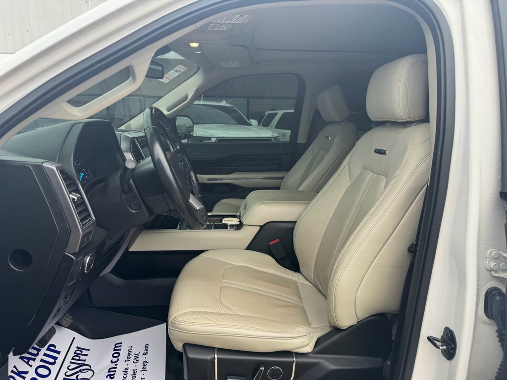 Used 2018 Ford Expedition Platinum image 12