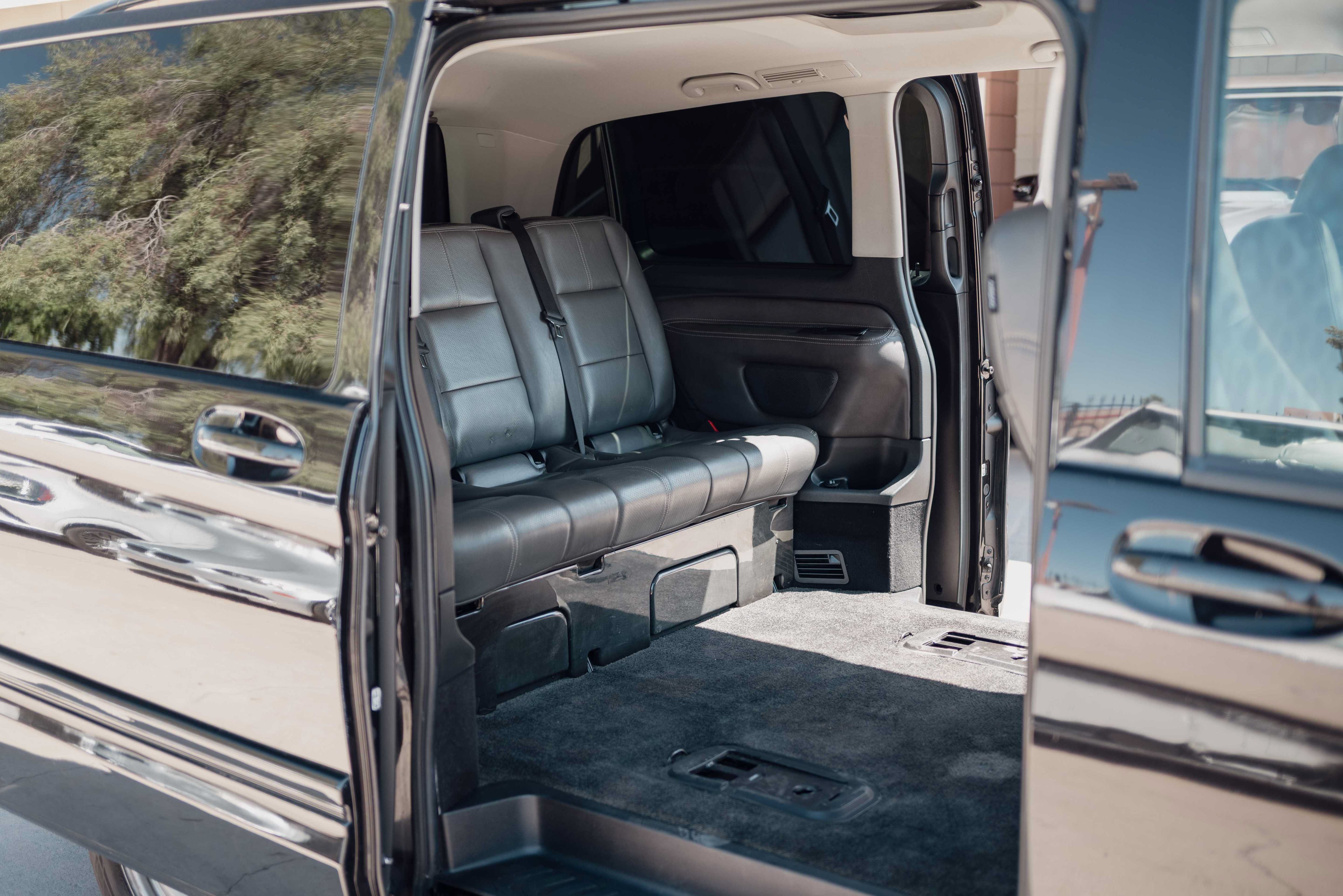 Used 2017 Mercedes-Benz Metris Passenger image 9