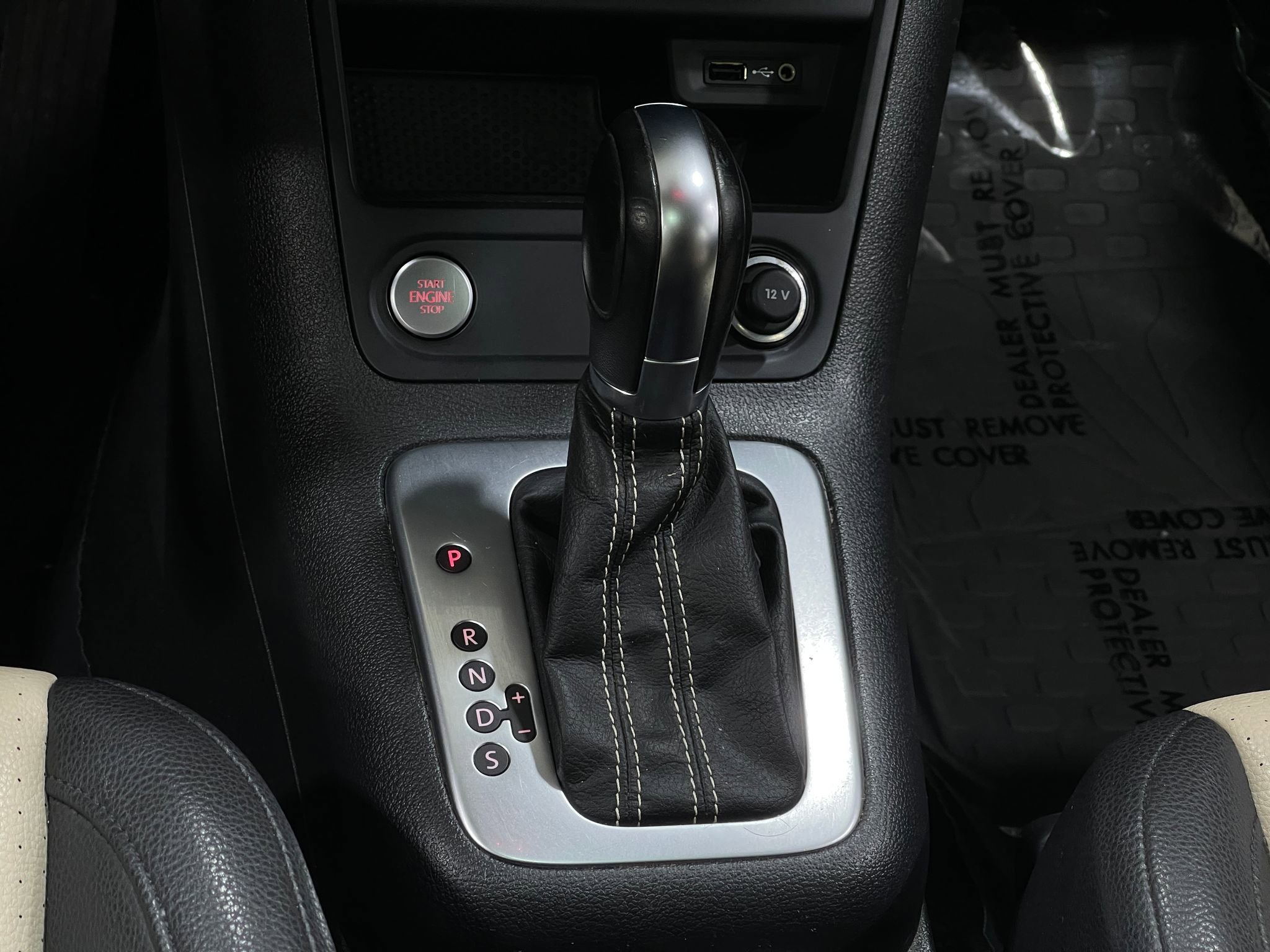 Used 2016 Volkswagen Tiguan SE image 28