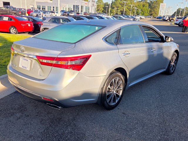 Used 2017 Toyota Avalon XLE FWD image 13
