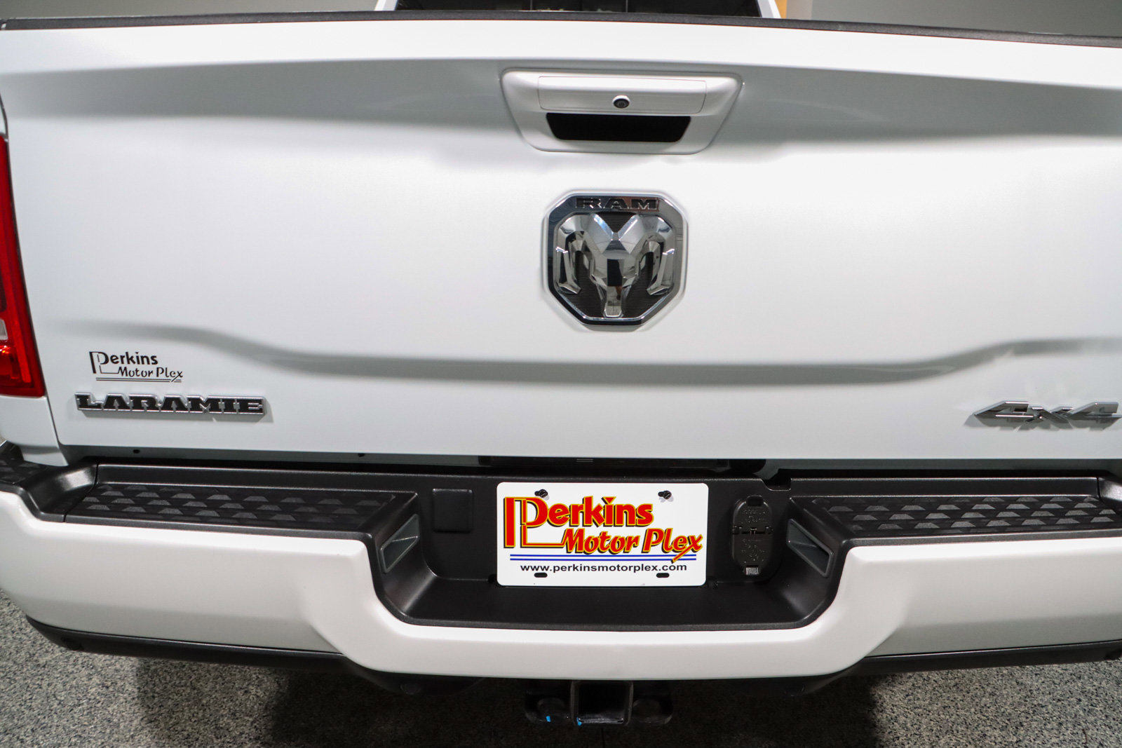 Used 2023 RAM 3500 Laramie AWD/4WD image 8