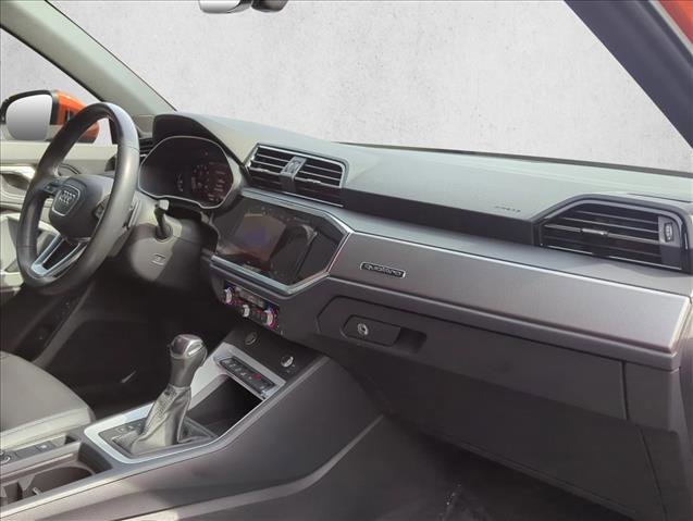 Used 2023 Audi Q3 2.0T Premium image 24