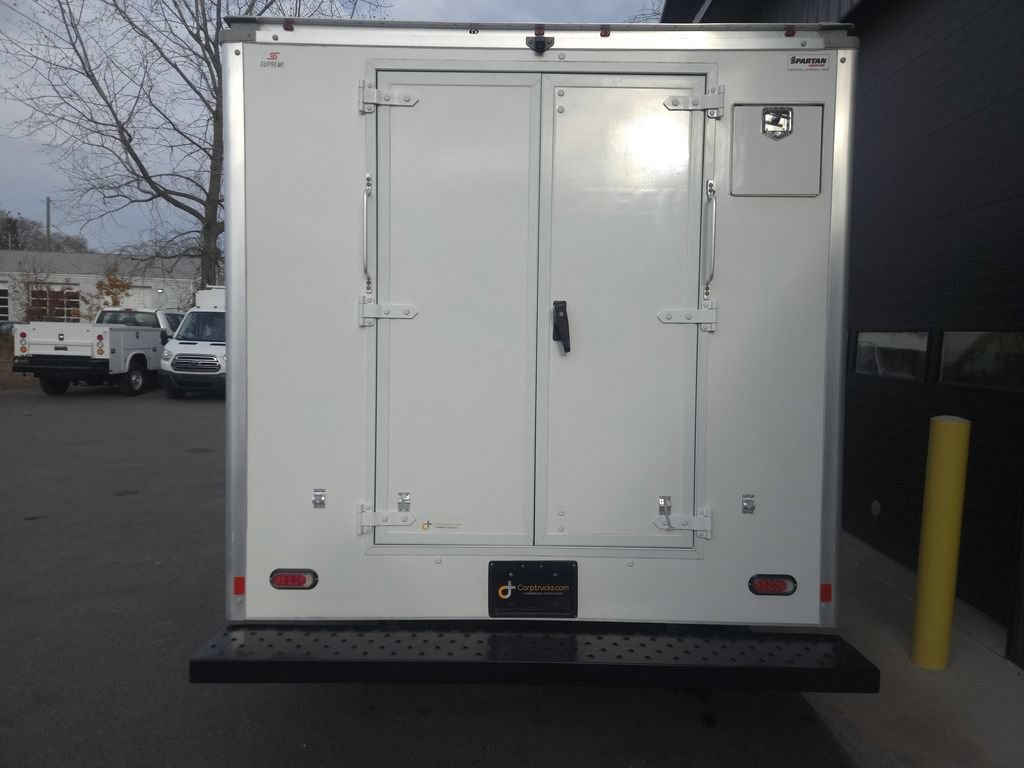Used 2020 Chevrolet Express 3500 w/ Power Convenience Package RWD image 10