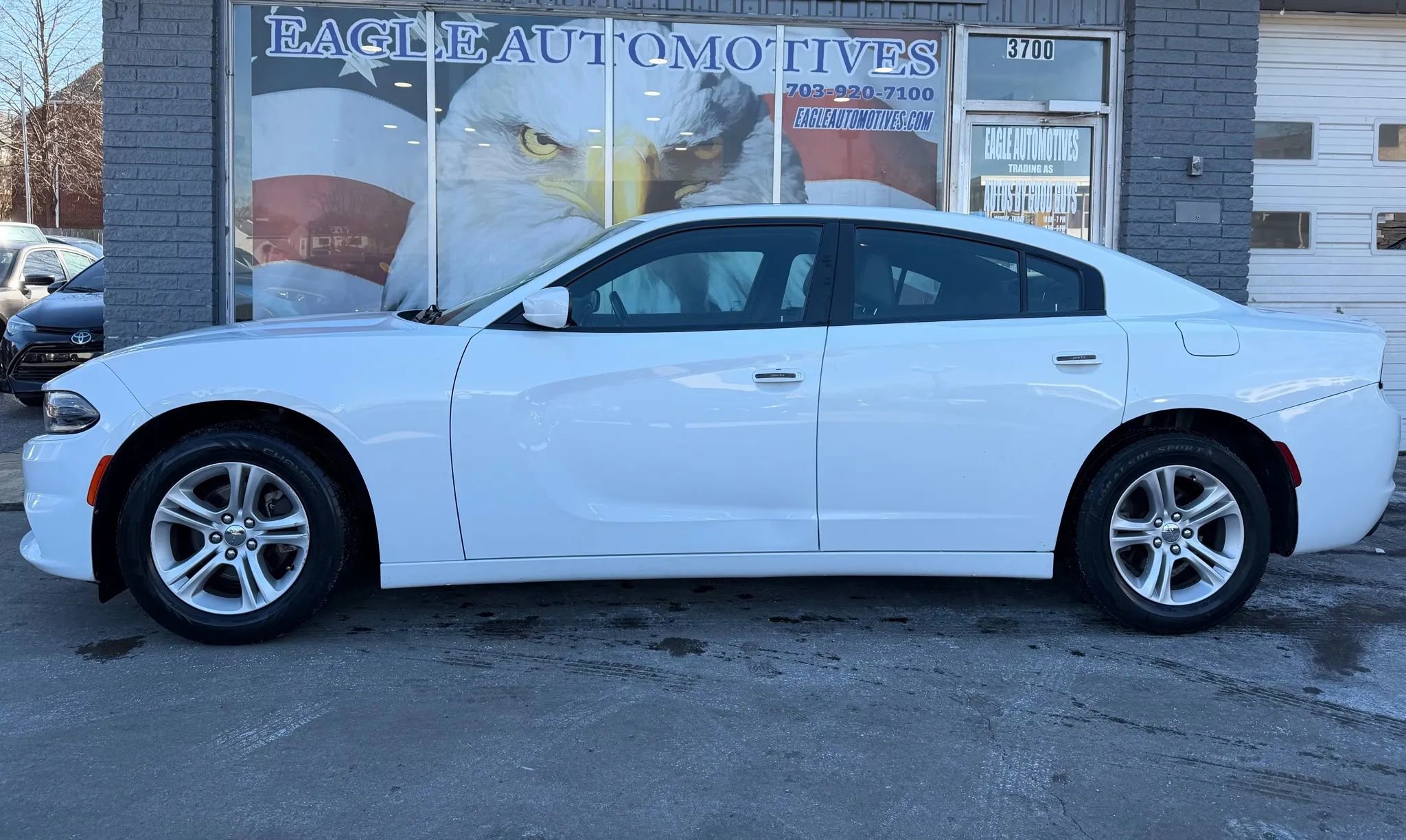 Used 2021 Dodge Charger SXT w/ Leather Interior Group image 5