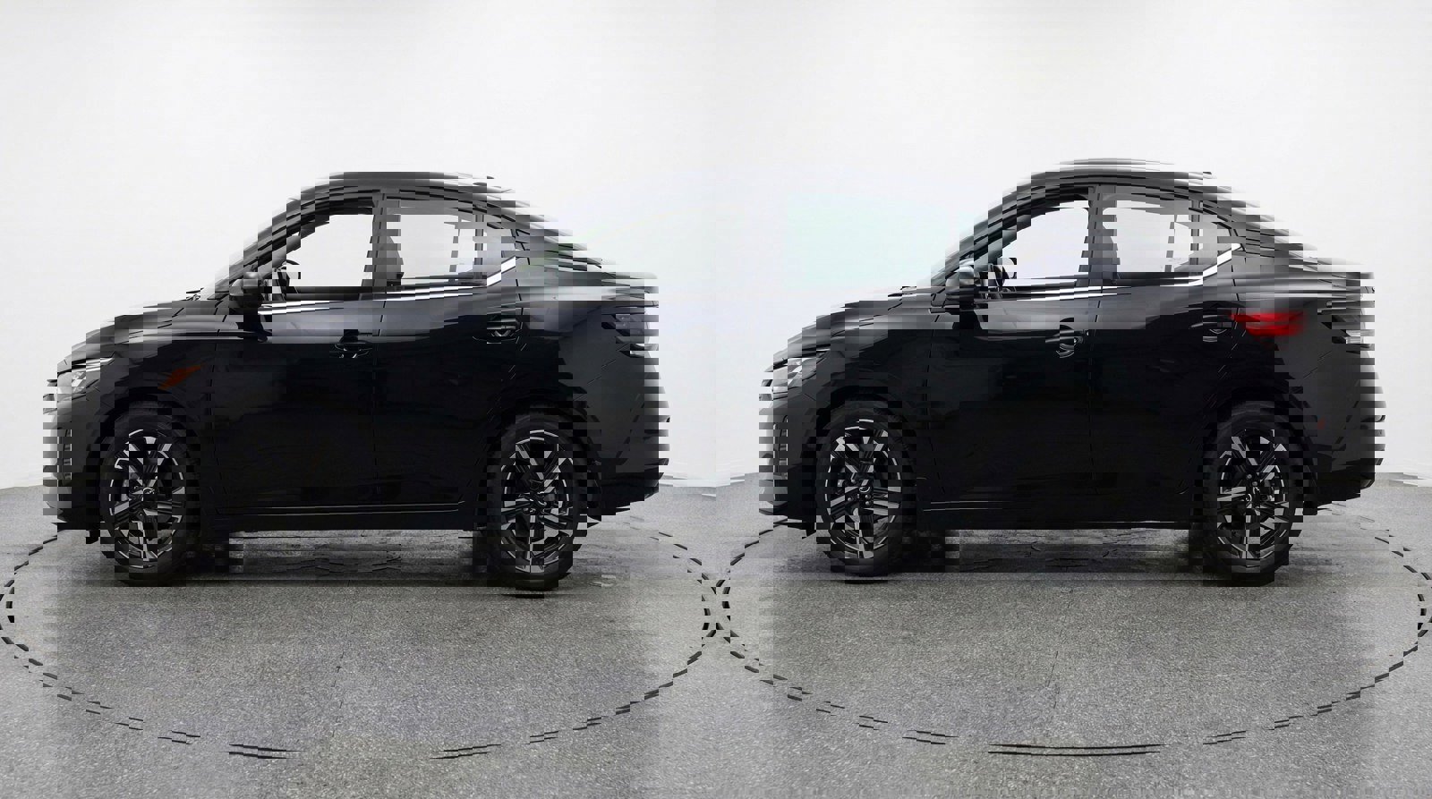 Used 2025 Nissan Sentra SV image 4