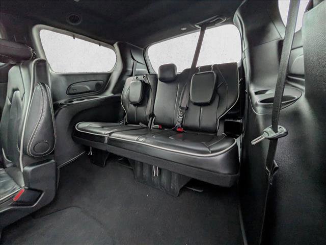 Used 2025 Chrysler Pacifica Limited image 19