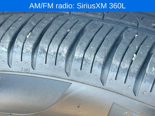 Used 2023 Chrysler Pacifica Pinnacle image 11