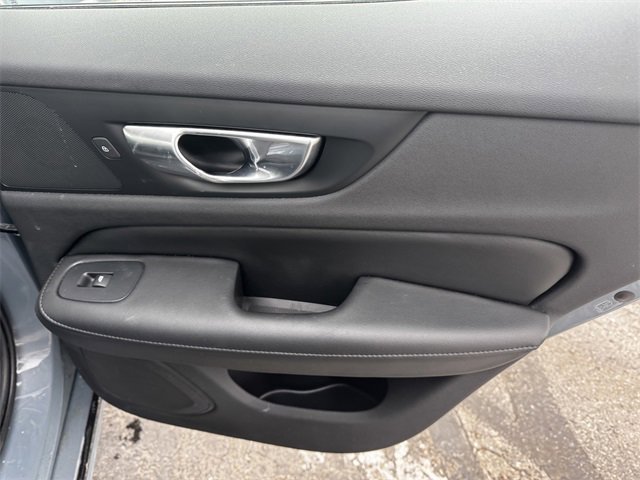 Used 2024 Volvo S60 B5 Plus image 15
