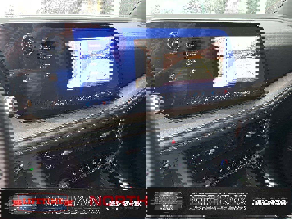 Used 2025 Chevrolet Suburban Premier image 10