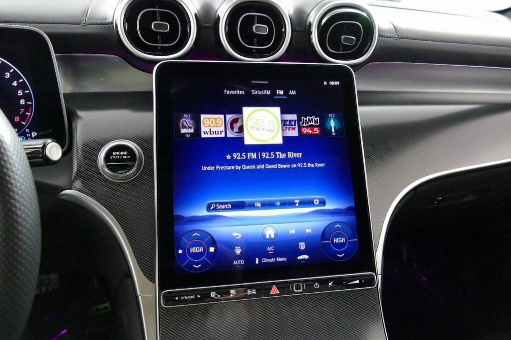 Used 2025 Mercedes-Benz GLC 350e 4MATIC w/ AMG Line image 18