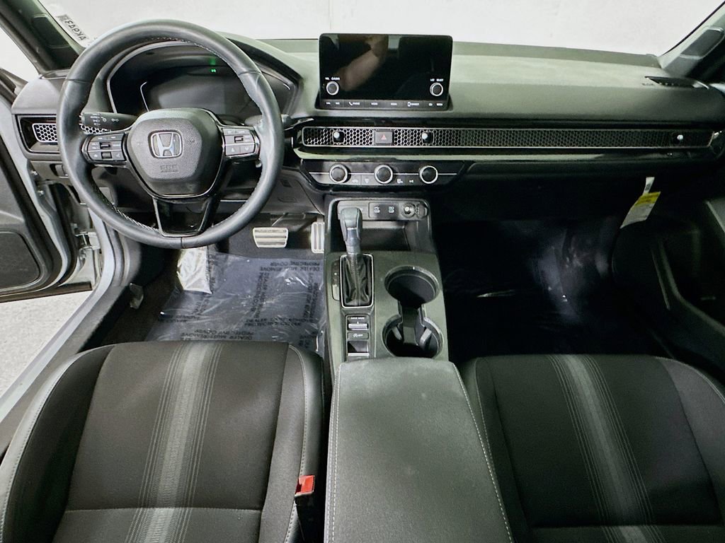Used 2025 Honda Civic Sport image 16