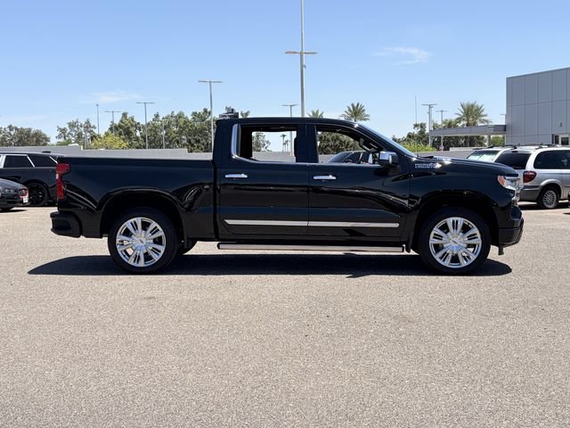 Used 2025 Chevrolet Silverado 1500 High Country AWD/4WD image 5