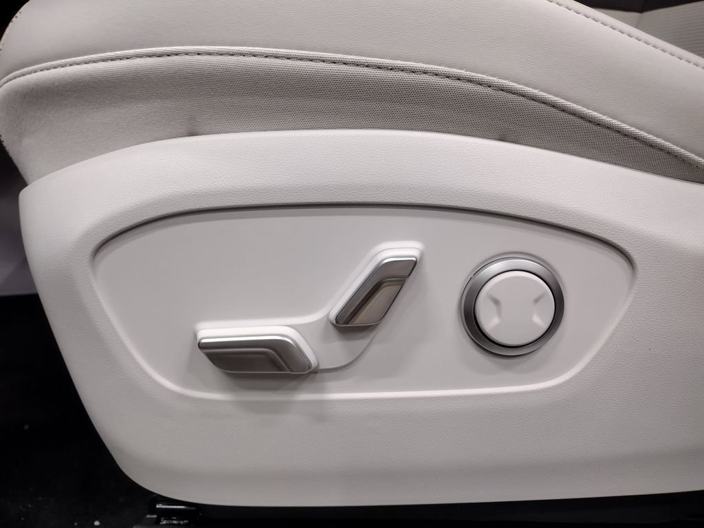 New 2026 Hyundai Ioniq 9 SEL image 19