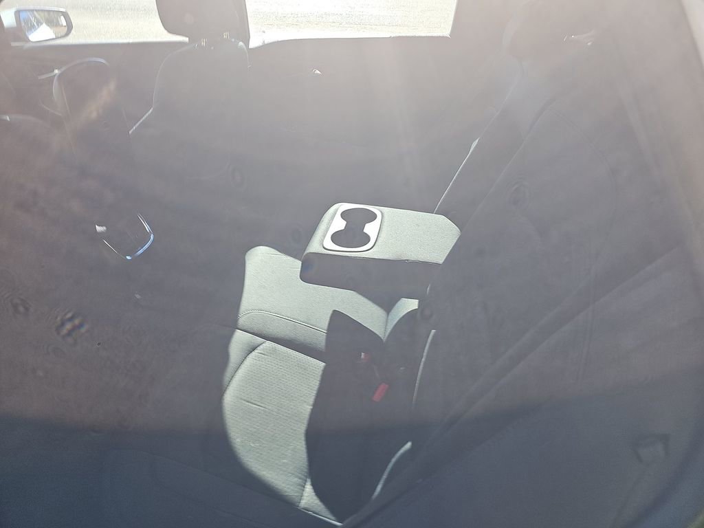 Used 2016 Chevrolet Malibu LT image 12