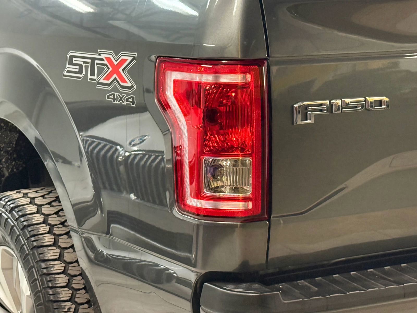 Used 2017 Ford F150 XL w/ Equipment Group 101A Mid image 12