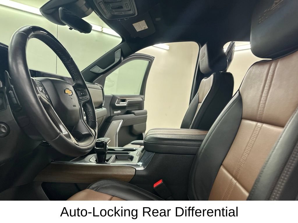 Used 2024 Chevrolet Silverado 1500 High Country w/ Technology Package AWD/4WD image 39