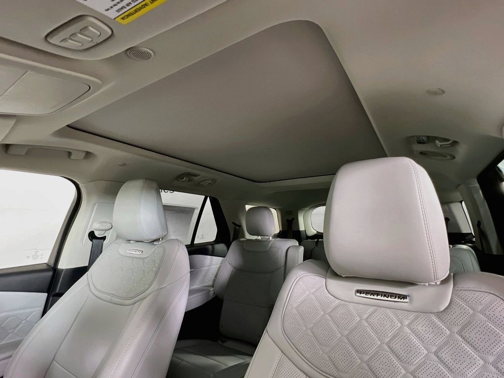 New 2026 Ford Explorer Platinum w/ LUX Leather Package AWD/4WD image 28