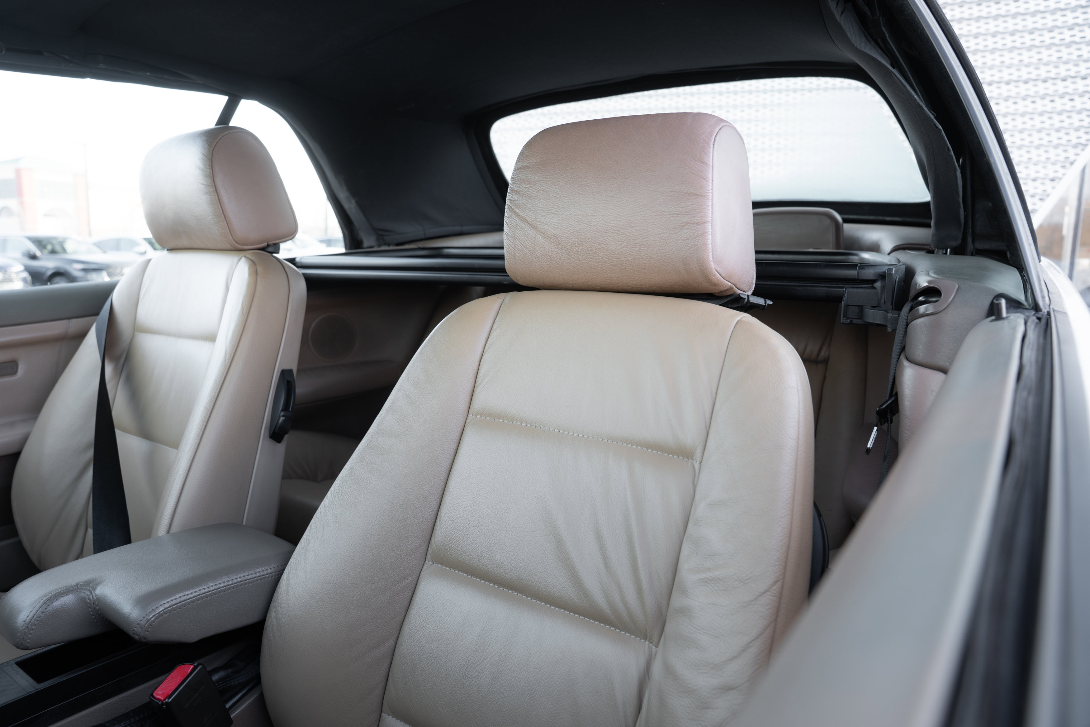 Used 1999 BMW 328i Convertible image 16