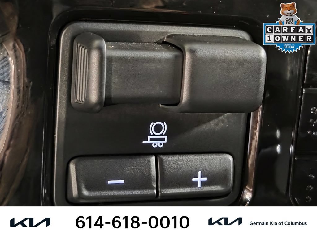 Used 2022 Chevrolet Silverado 1500 LTZ w/ LTZ Convenience Package II AWD/4WD image 30
