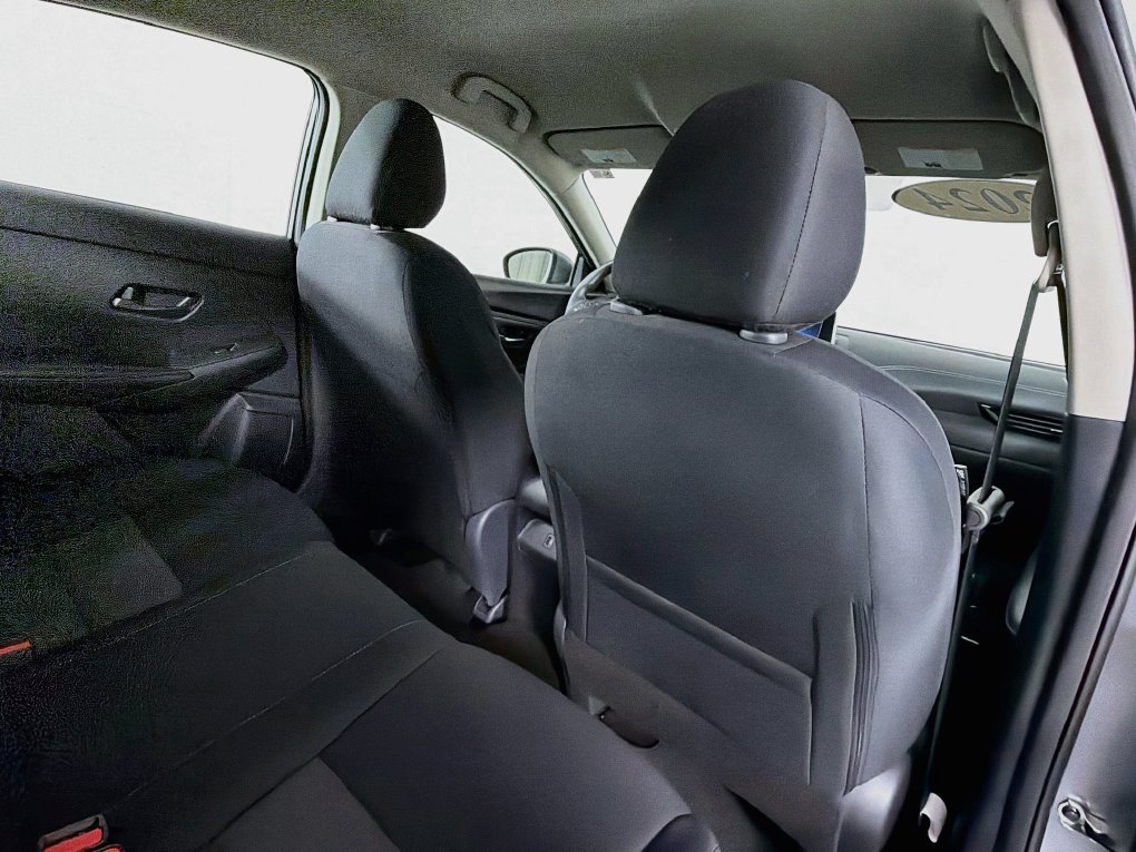 Used 2024 Nissan Sentra SV FWD image 27