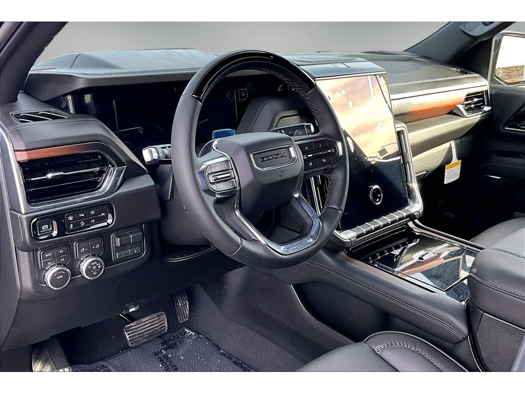 New 2026 GMC Yukon XL Denali w/ Denali Reserve Package AWD/4WD image 7