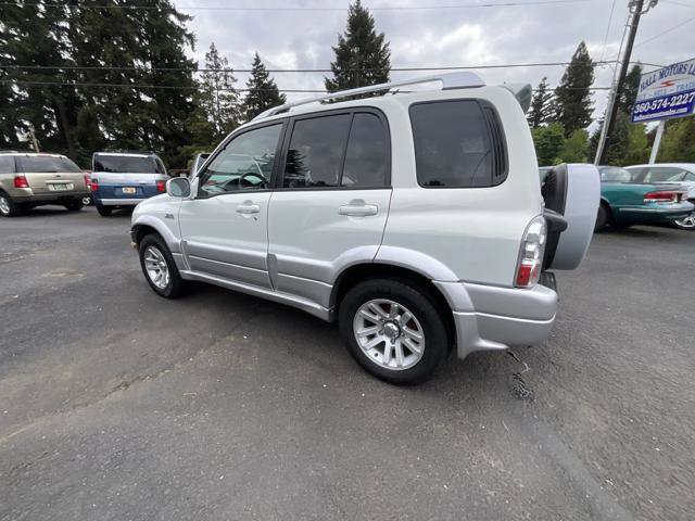 Used 2004 Suzuki Grand Vitara LX AWD/4WD image 6