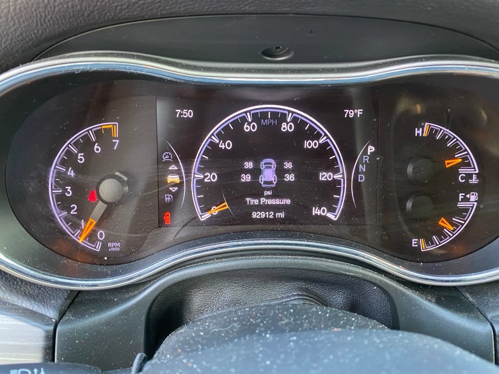 Used 2020 Jeep Grand Cherokee Altitude AWD/4WD image 8