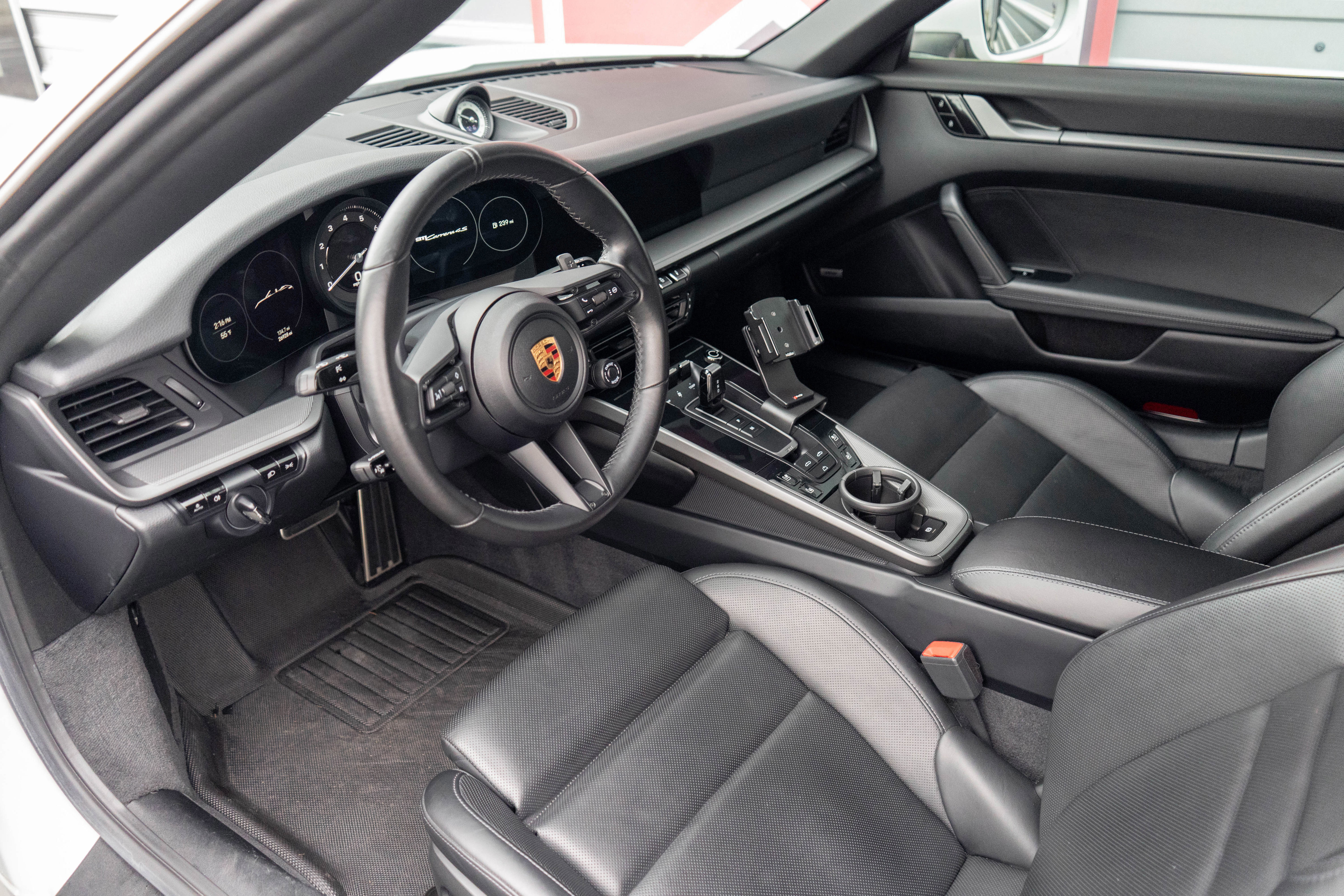 Used 2020 Porsche 911 Carrera 4S image 11