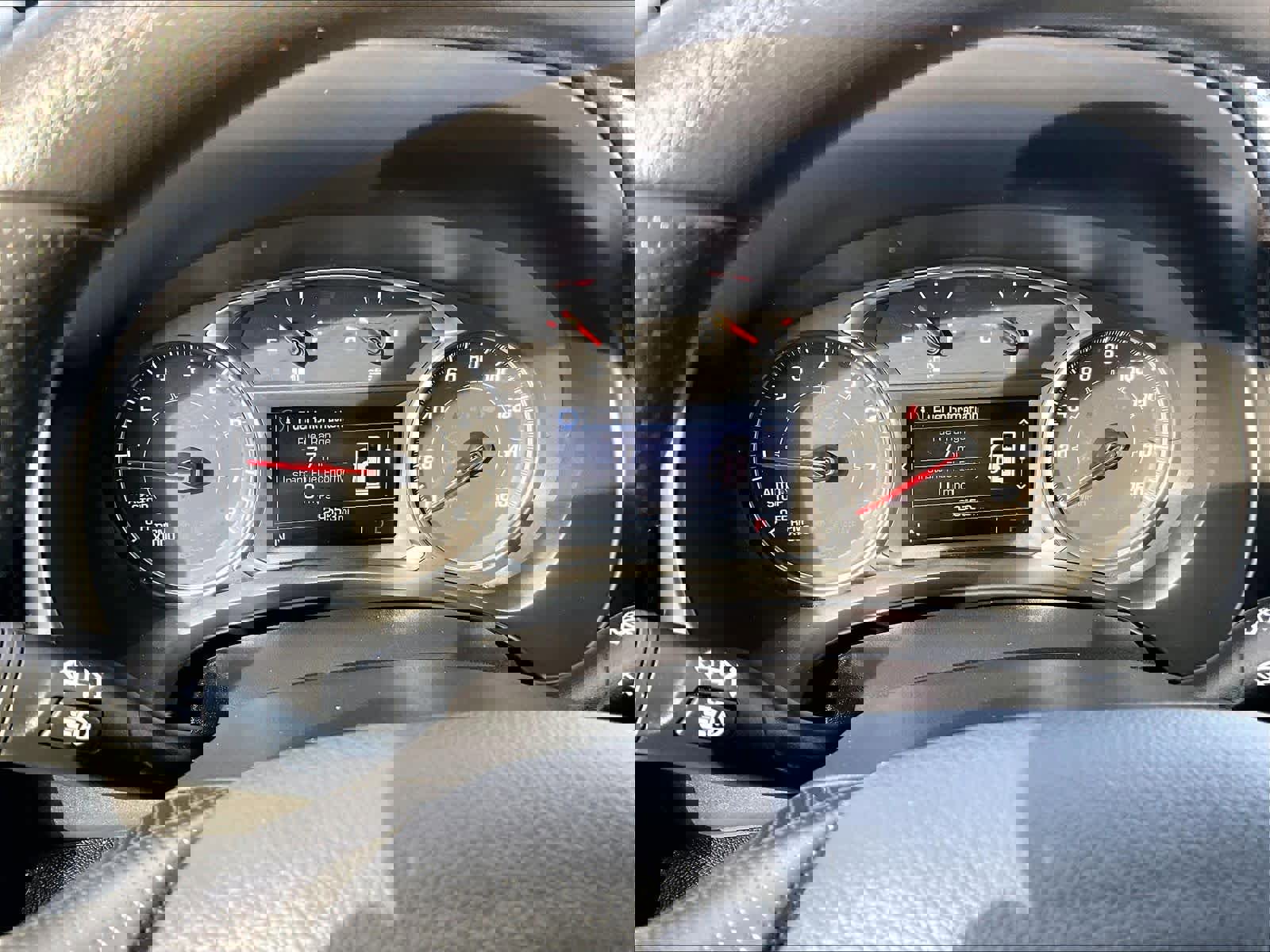 Used 2022 GMC Terrain SLE w/ Driver Convenience Package image 25