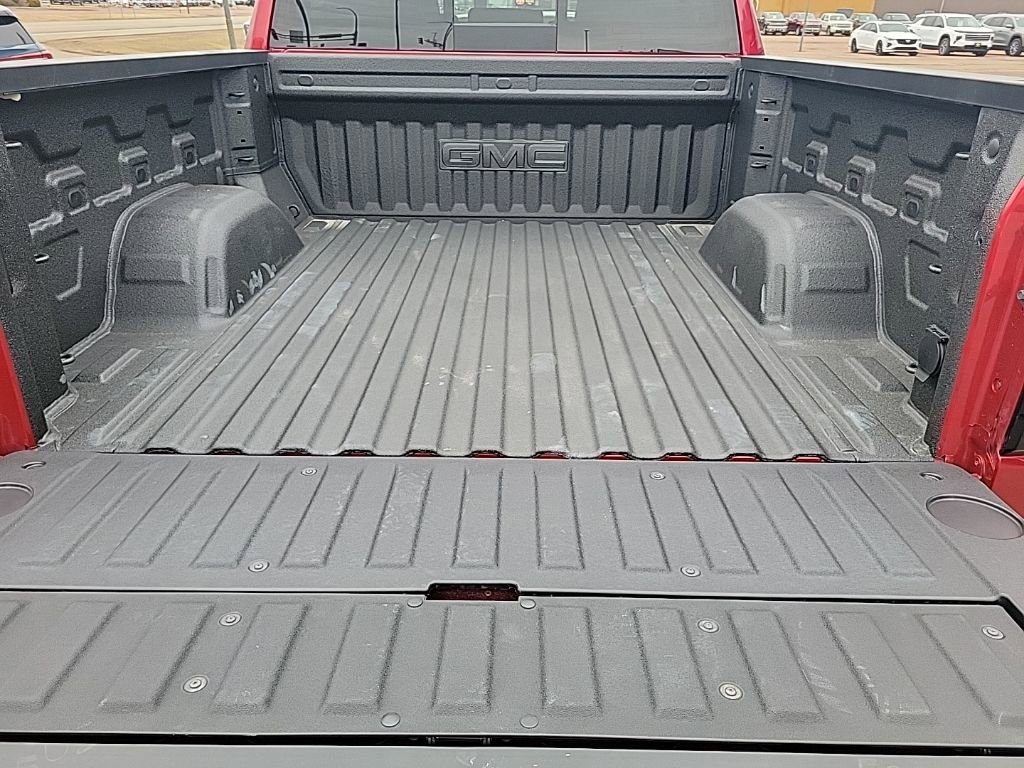 Used 2026 GMC Sierra 1500 SLT image 11