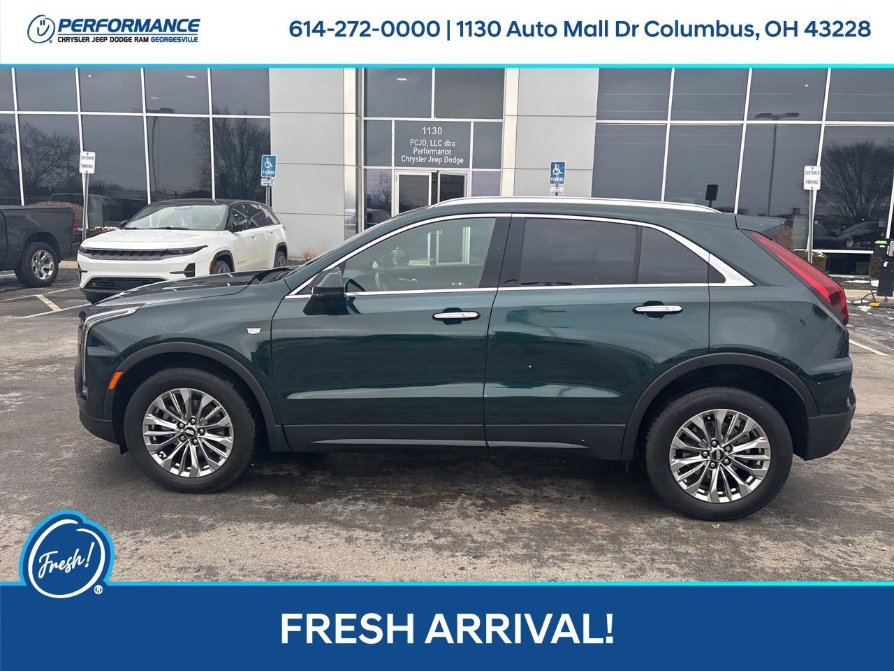 Used 2024 Cadillac XT4 Premium Luxury image 7